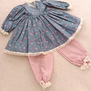 UNWORN VINTAGE  CALICO HOMESPUN GOODNESS!